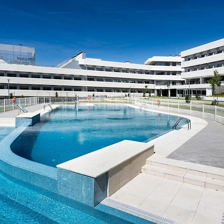 Student Experience Madrid Pozuelo - Luxury Hostel Pozuelo de Alarcon Exterior photo